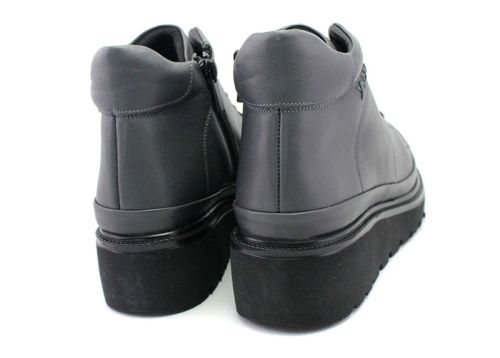 Ghete de dama din piele naturala de culoare gri - model Laura.