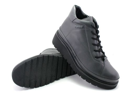 Ghete de dama din piele naturala de culoare gri - model Laura.