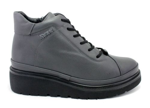 Ghete de dama din piele naturala de culoare gri - model Laura.