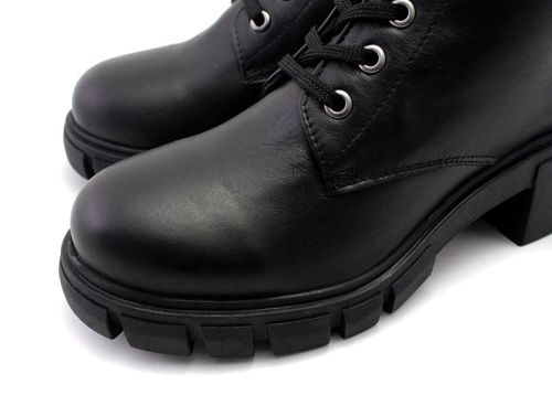 Botine de dama din piele naturala de culoare neagra - Model Bella.