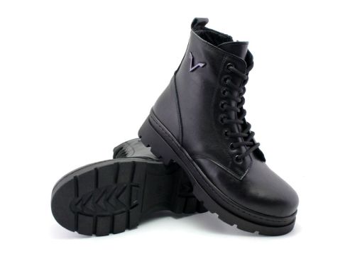 Cizme de dama din piele naturala de culoare neagra - Model Fanny.