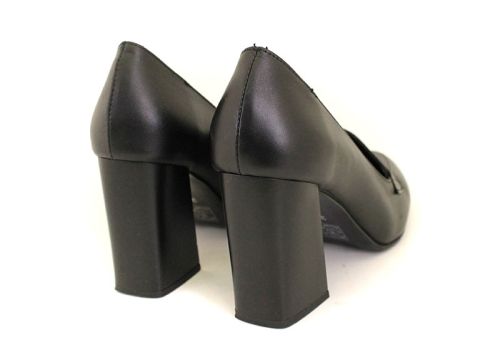 Pantofi formali dama din piele naturala neagra - Model Megan.