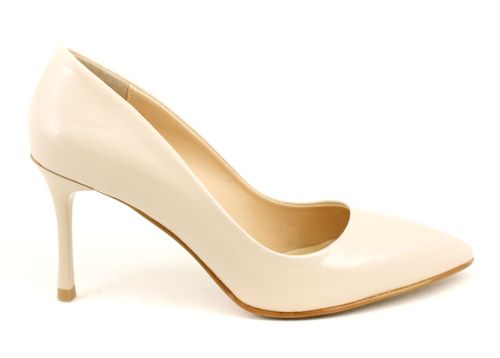 Pantofi formali dama din lac natural in bej - Model Amalia.