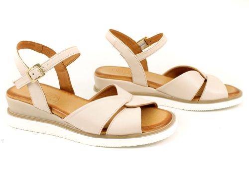 Sandale de dama cu toc jos in roz - model Pepin