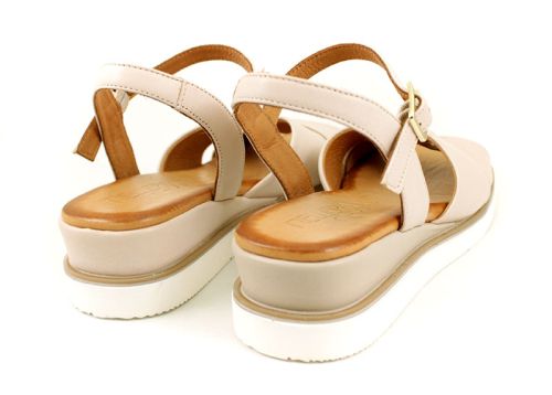 Sandale de dama cu toc jos in roz - model Pepin