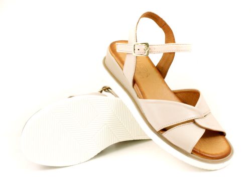 Sandale de dama cu toc jos in roz - model Pepin