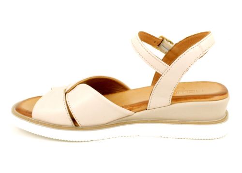 Sandale de dama cu toc jos in roz - model Pepin