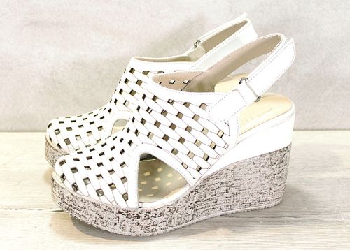 Sandale de dama din piele naturala cu platforma alb - model Florence