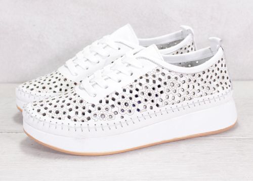 Pantofi de vara eleganti de dama cu perforatie in alb - model Svetlana.