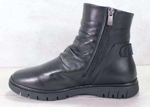 Classic Chic - Cizme joase de damă în negru