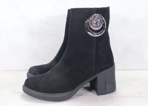 Cizme de dama din piele intoarsa naturala neagra - model Charme Élégant