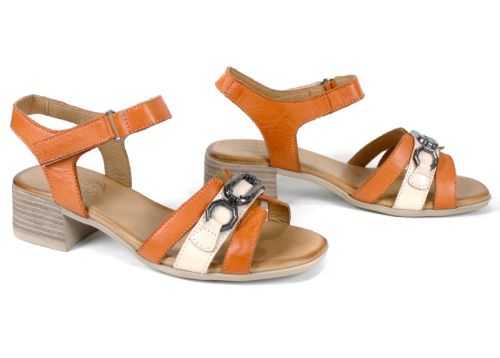 Terra Charm – Sandale damă din piele naturală | Cărămidă și bej cu toc mediu și accesoriu tip lanț