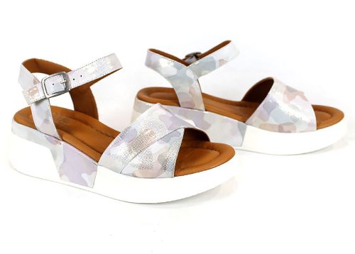 Sandale damă Liora din piele naturală – camuflaj alb cu platformă albă