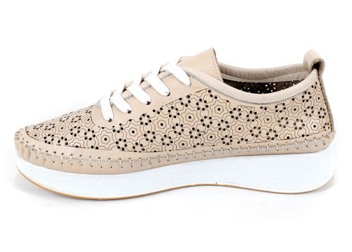 Pantofi de damă Magia Fiore din piele naturală cu perforații florale – culoare bej