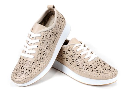 Pantofi de damă Magia Fiore din piele naturală cu perforații florale – culoare bej