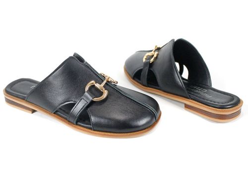 Papuci de damă din piele naturală neagră Luna Piena cu talpă joasă și accesoriu auriu