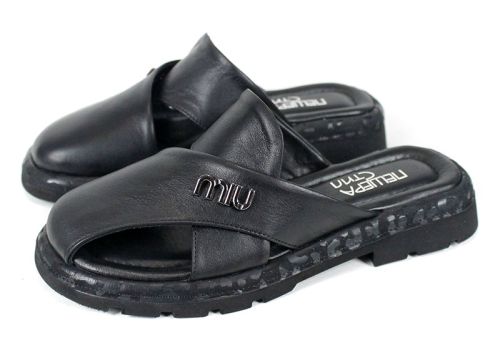 Papuci de damă din piele naturală negri Notte Viva cu design asimetric