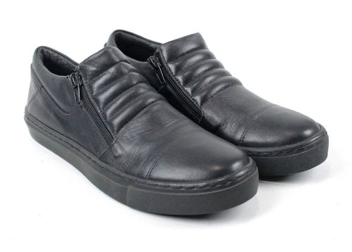 Mocasini pentru femei în negru - Model Carla.