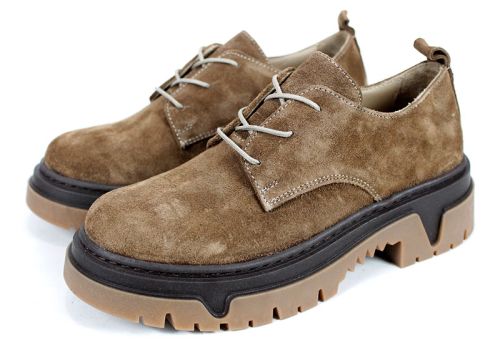 pantofi damă din velur natural culoare scorțișoară cu talpă masivă cusută bicoloră și branț din piele naturală