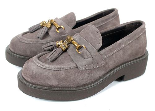 loafers damă Doux Éclat din velur natural vizon, cu decorațiune aurie și talpă ușoară