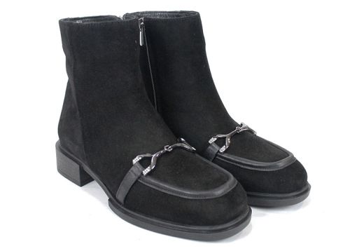 Ghete Eleganza din velur negru pentru dame