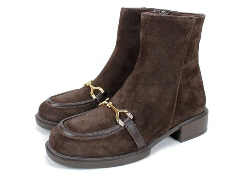 Ghete damă Eleganza din velur maro închis, detaliu metalic