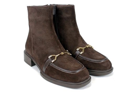 Ghete damă Eleganza din velur maro închis, detaliu metalic
