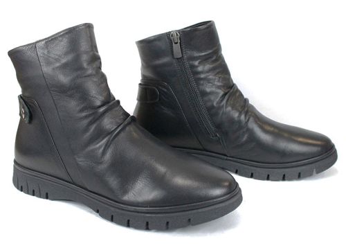 Classic Chic - Cizme joase de damă în negru