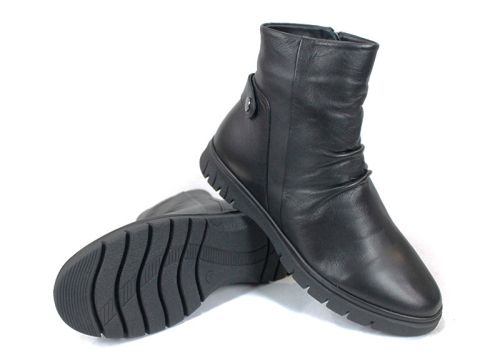 Classic Chic - Cizme joase de damă în negru