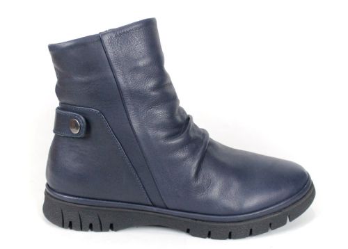 Classic Chic - Cizme joase de damă în negru