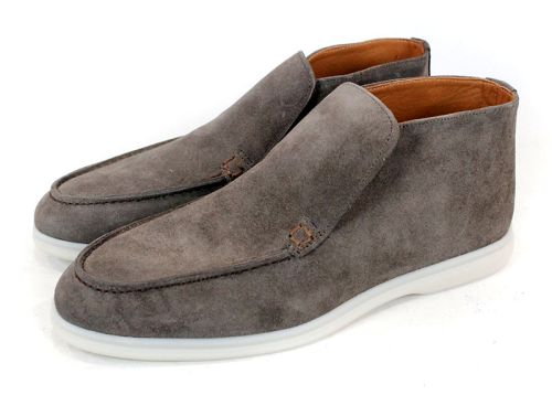 Clark barbati din piele intoarsa naturala de culoare albastru inchis - model clasic.