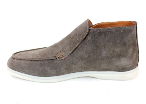 Clark barbati din piele intoarsa naturala de culoare albastru inchis - model clasic.