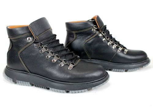 Cizme barbatesti din piele naturala de culoare neagra - model 334112