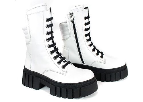 Ghete damă din piele naturală – model Nova Rebel, negre