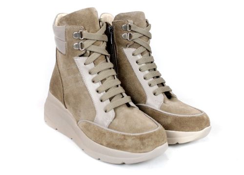 Cizme sport de dama din piele naturala cu model croco si lac - model Croco Sport