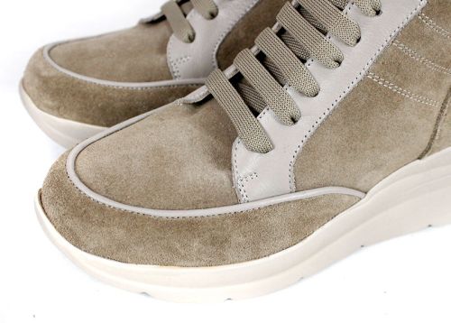 Cizme sport de dama din piele naturala cu model croco si lac - model Croco Sport