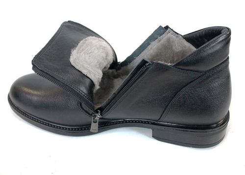 Cizme barbatesti din piele naturala de culoare neagra - model 334112