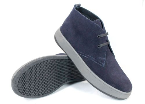 Clark barbati din piele intoarsa naturala de culoare albastru inchis - model clasic.