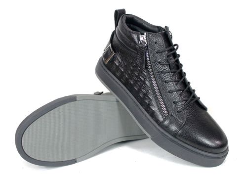 Cizme barbatesti din piele naturala de culoare neagra - model 334112