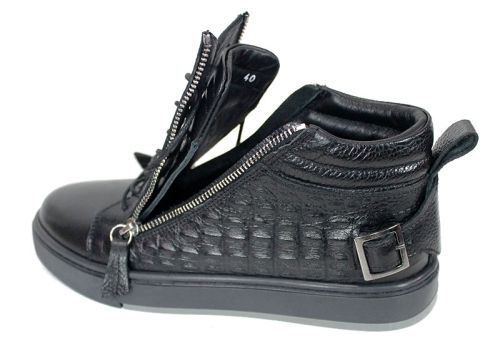 Cizme barbatesti din piele naturala de culoare neagra - model 334112