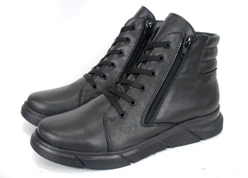 Cizme barbatesti din piele naturala de culoare neagra - model 334112