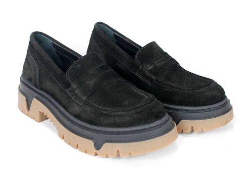 Pantofi loafer damă Aurora Line din velur natural negru cu talpă groasă contrastantă