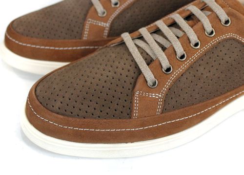 Pantofi bărbătești Northway din nubuc natural maro cu două nuanțe și perforații