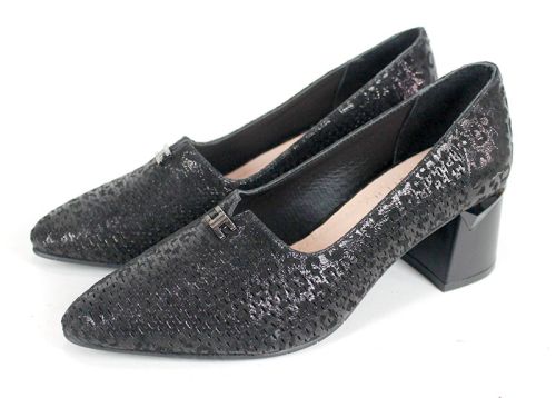 Pantofi eleganți de damă din piele naturală neagră cu perforație și toc stabil