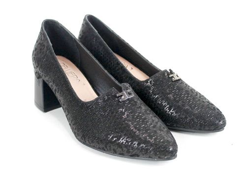 Pantofi eleganți de damă din piele naturală neagră cu perforație și toc stabil