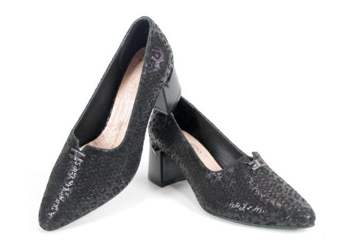 Pantofi eleganți de damă din piele naturală neagră cu perforație și toc stabil