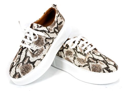 Pantofi perforați Solea Day pentru femei, piele naturală maro