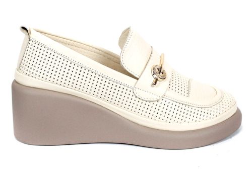 Magia Fiore – Pantofi de damă bej din piele naturală cu perforații florale