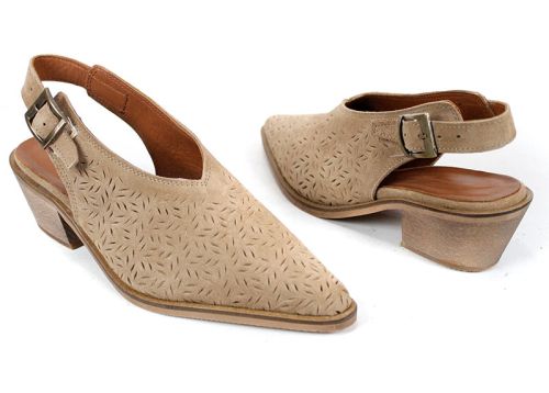 Sabot damă Aura Clara din velur natural culoare scorțișoară cu perforații și călcâi deschis