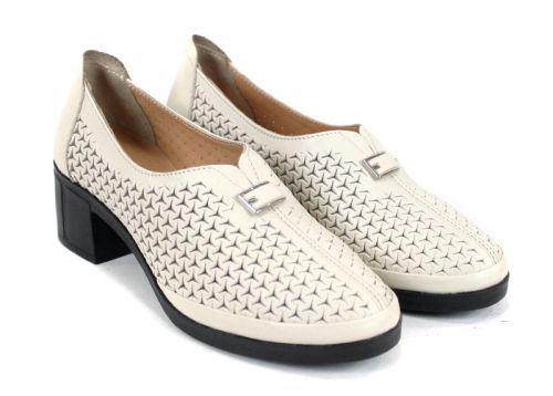 Talora Mien – pantofi dama bej de vară cu perforații și toc mic confortabil